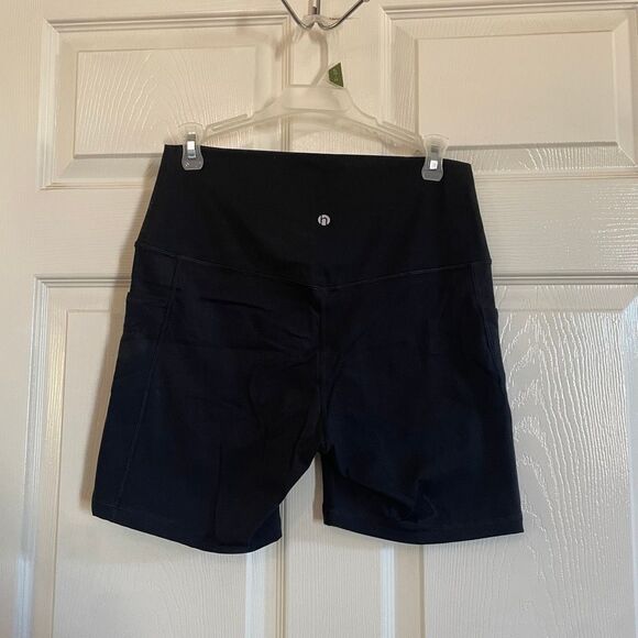HeyNuts Large Pro Biker Shorts High Waisted with Pockets - Picture 4 of 6